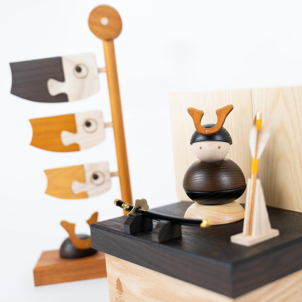 ことの木製鎧 大鍬 収納(鯉のぼり付)