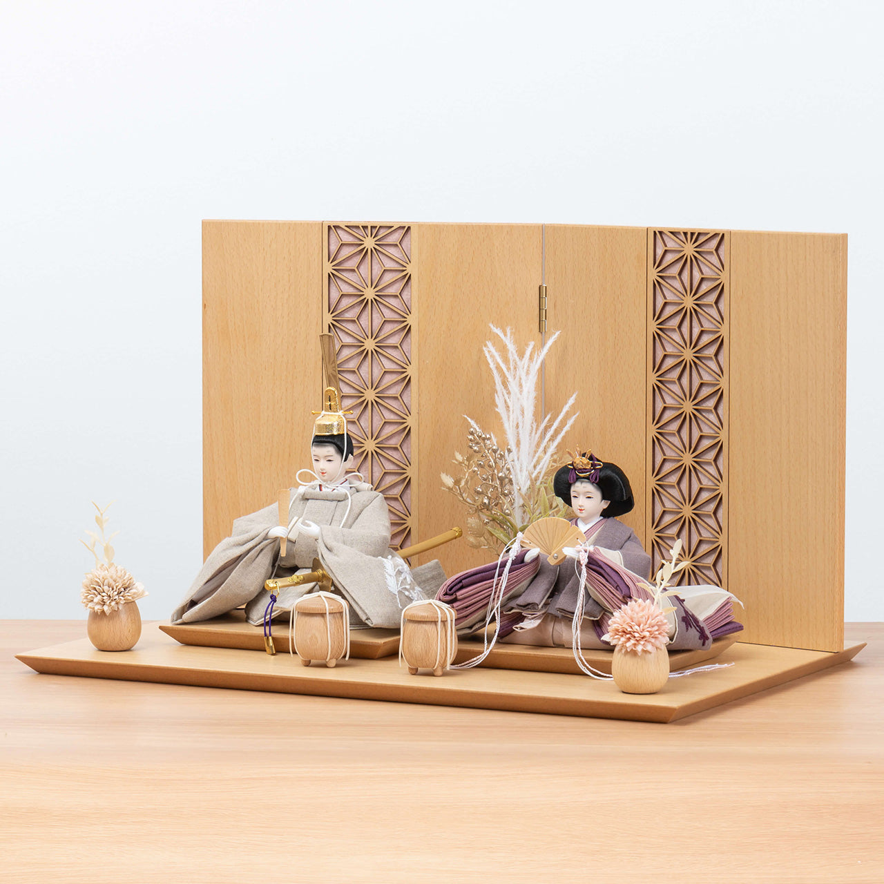 ことのひな人形 かれん 麻の葉N平台 ピンク和紙 立花B付