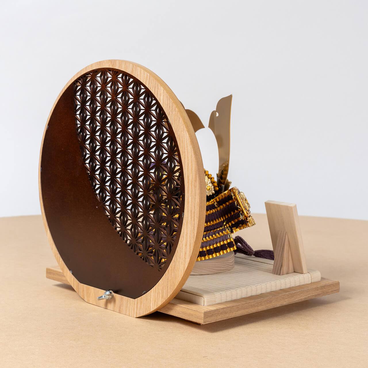 KOTO×悠雅コラボ兜 金大鍬 麻の葉 円形N衝立