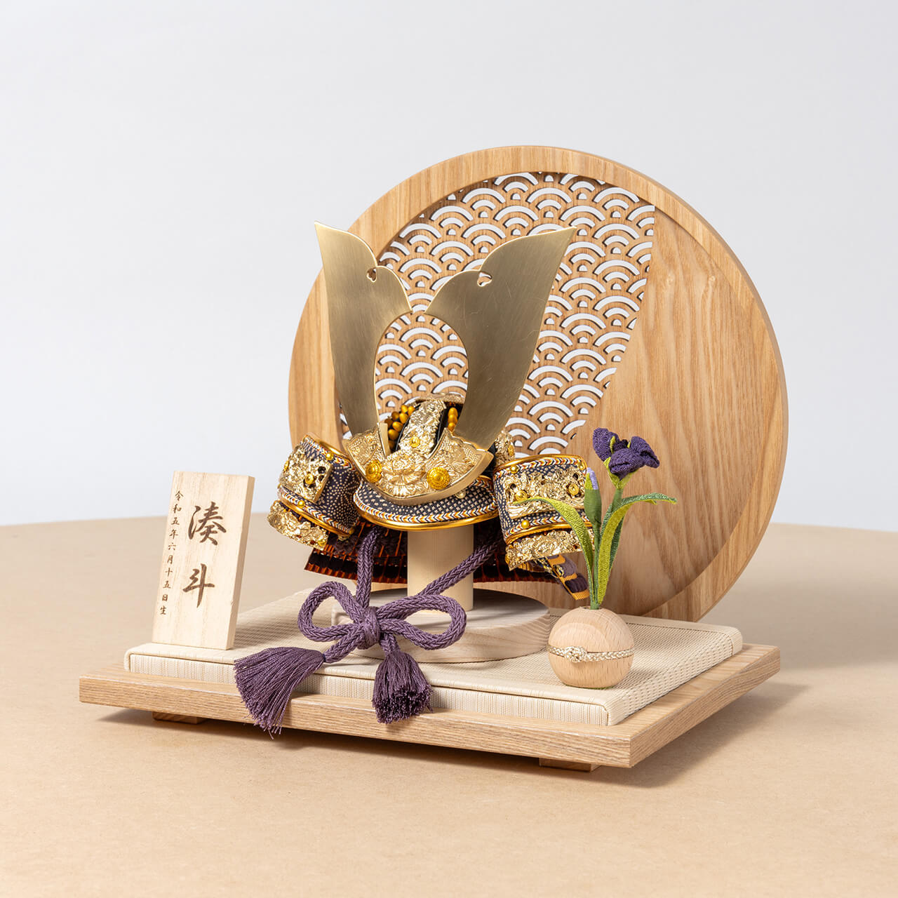 KOTO×悠雅コラボ兜 金大鍬 青海波 円形N衝立