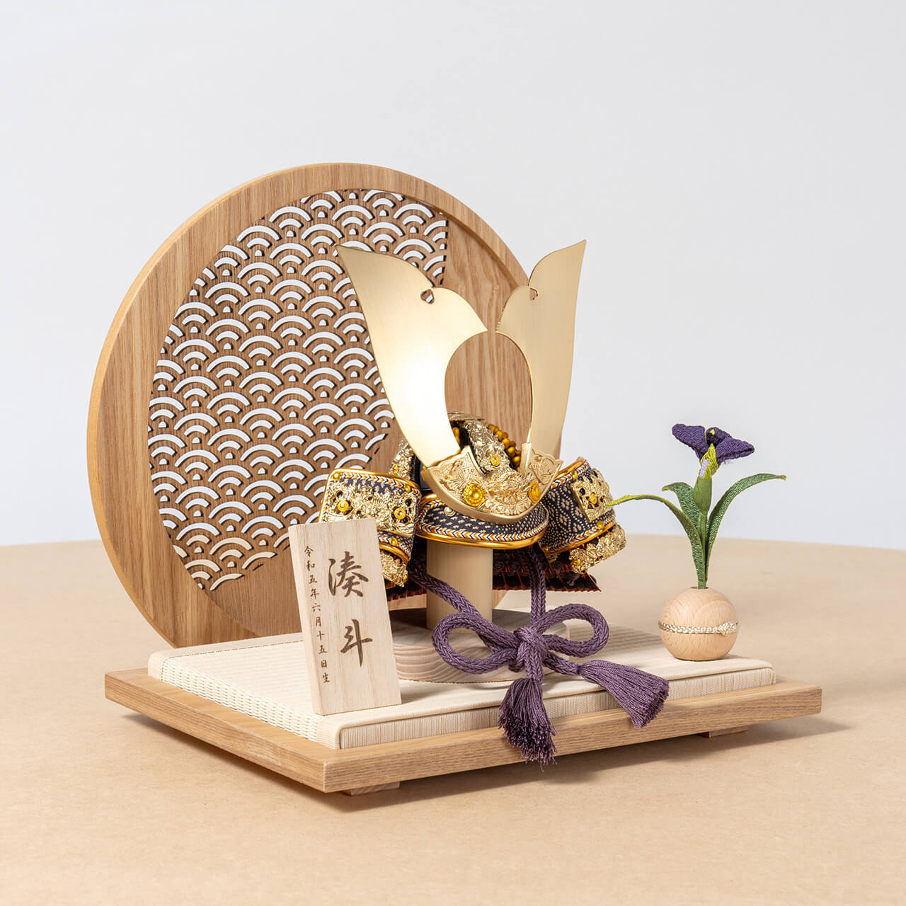 KOTO×悠雅コラボ兜 金大鍬 青海波 円形N衝立