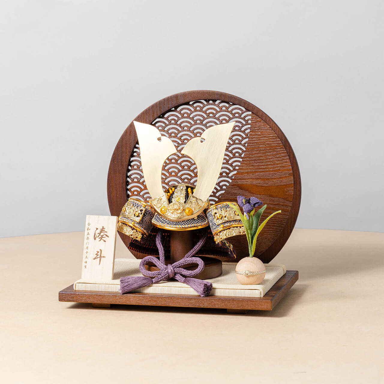 KOTO×悠雅コラボ兜 金大鍬 青海波 円形B衝立