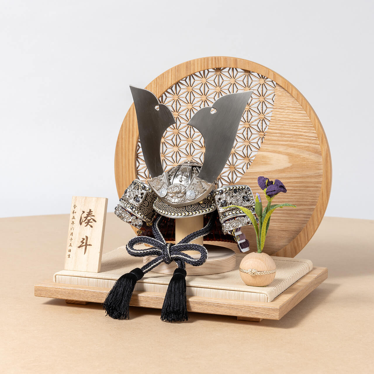 KOTO×悠雅コラボ兜 銀大鍬 麻の葉 円形N衝立