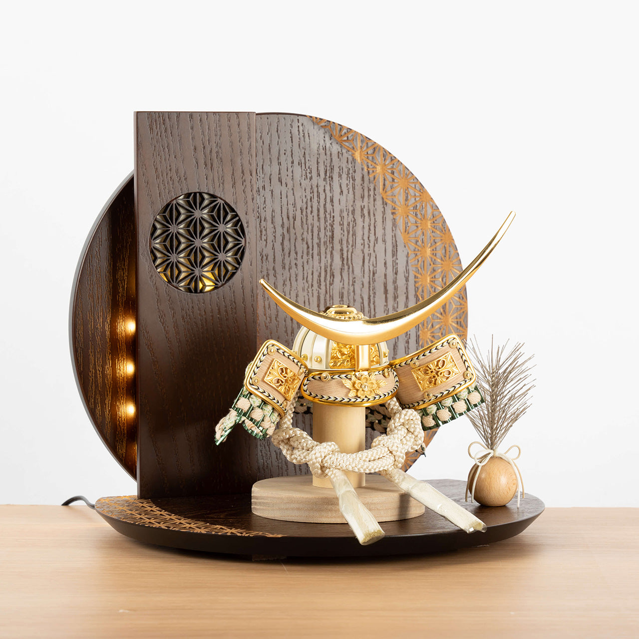 ことのオリジナル兜 伊達政宗 灯円麻の葉衝立B