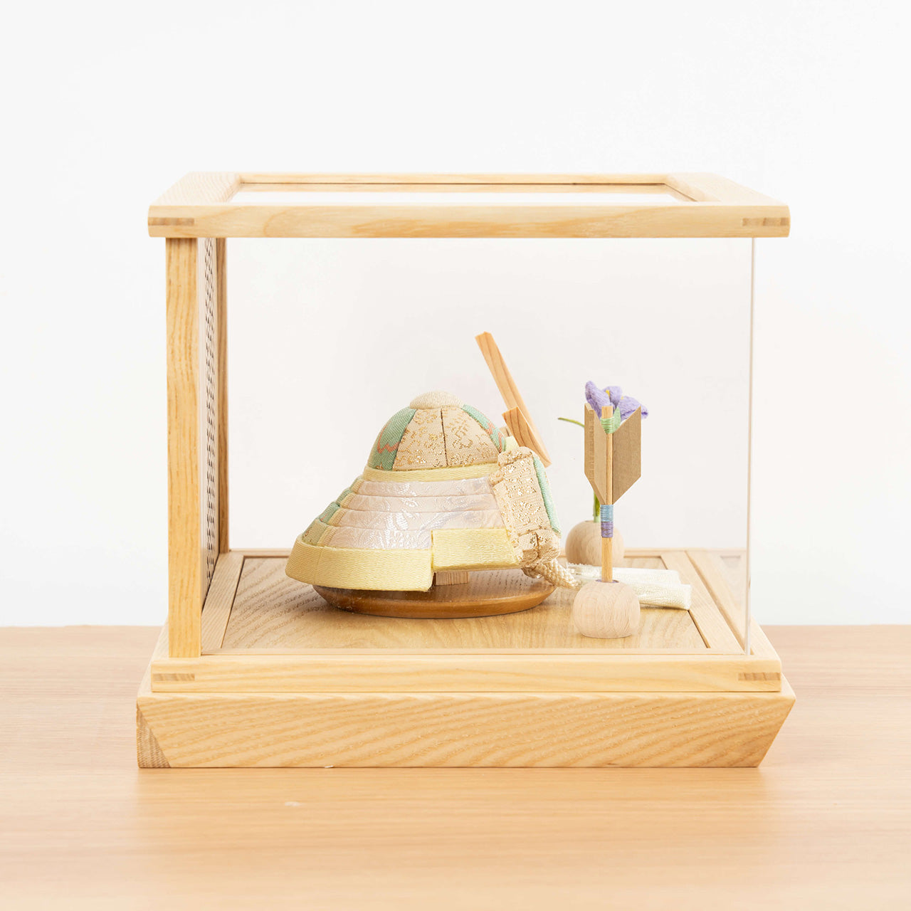 ことの木目込かぶと だいち 伊達政宗 円ケース 青海波