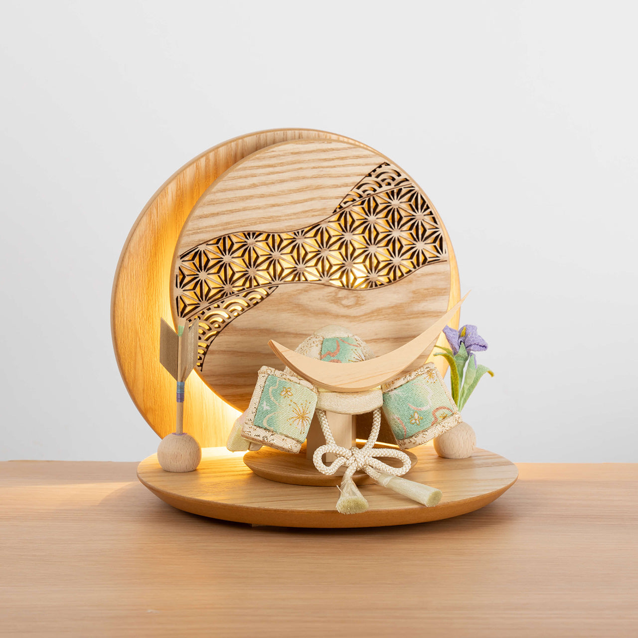 ことの木目込かぶと だいち 伊達政宗 灯丸衝立 麻の葉 N