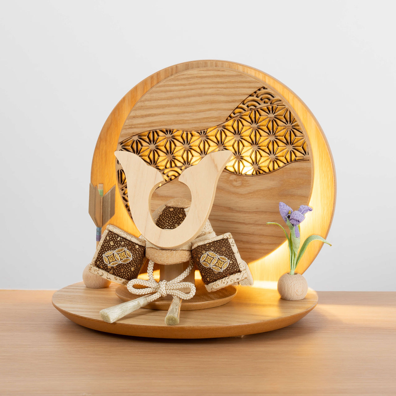 ことの木目込かぶと つき 鍬形 灯丸衝立 麻の葉 N