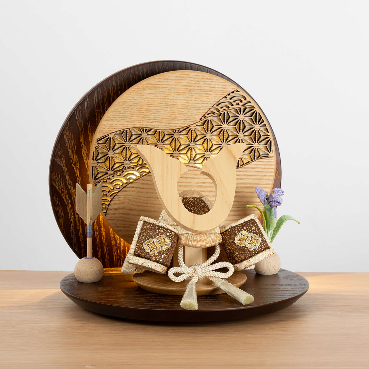 ことの木目込かぶと つき 鍬形 灯丸衝立 麻の葉 B