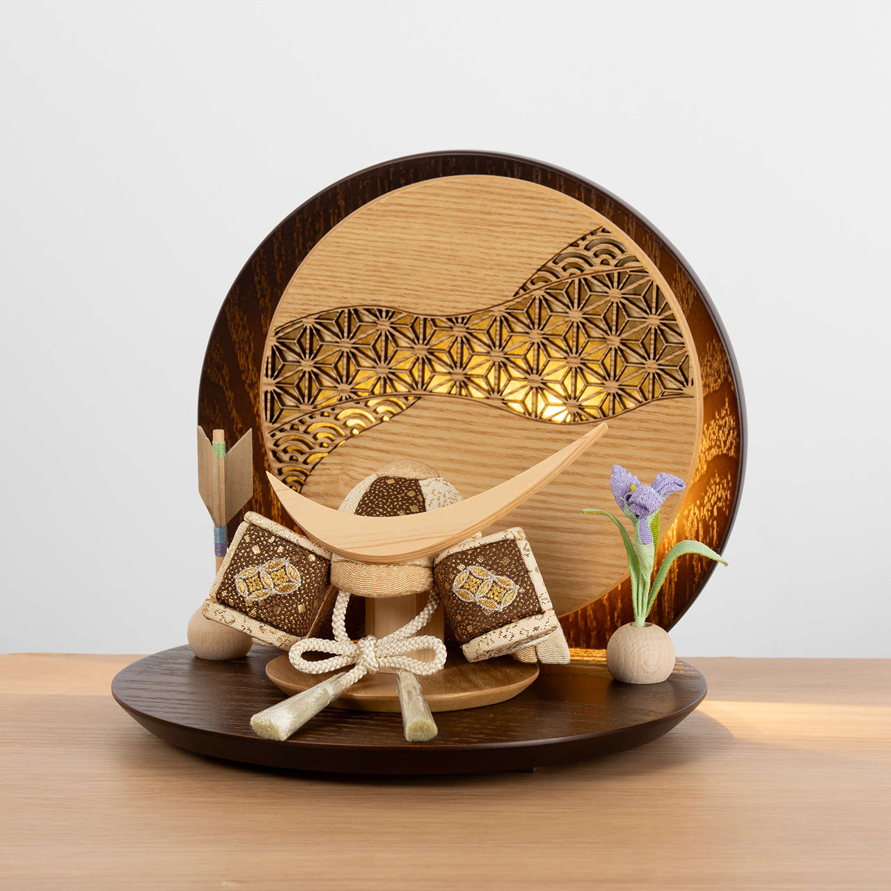 ことの木目込かぶと つき 伊達政宗 灯丸衝立 麻の葉 B