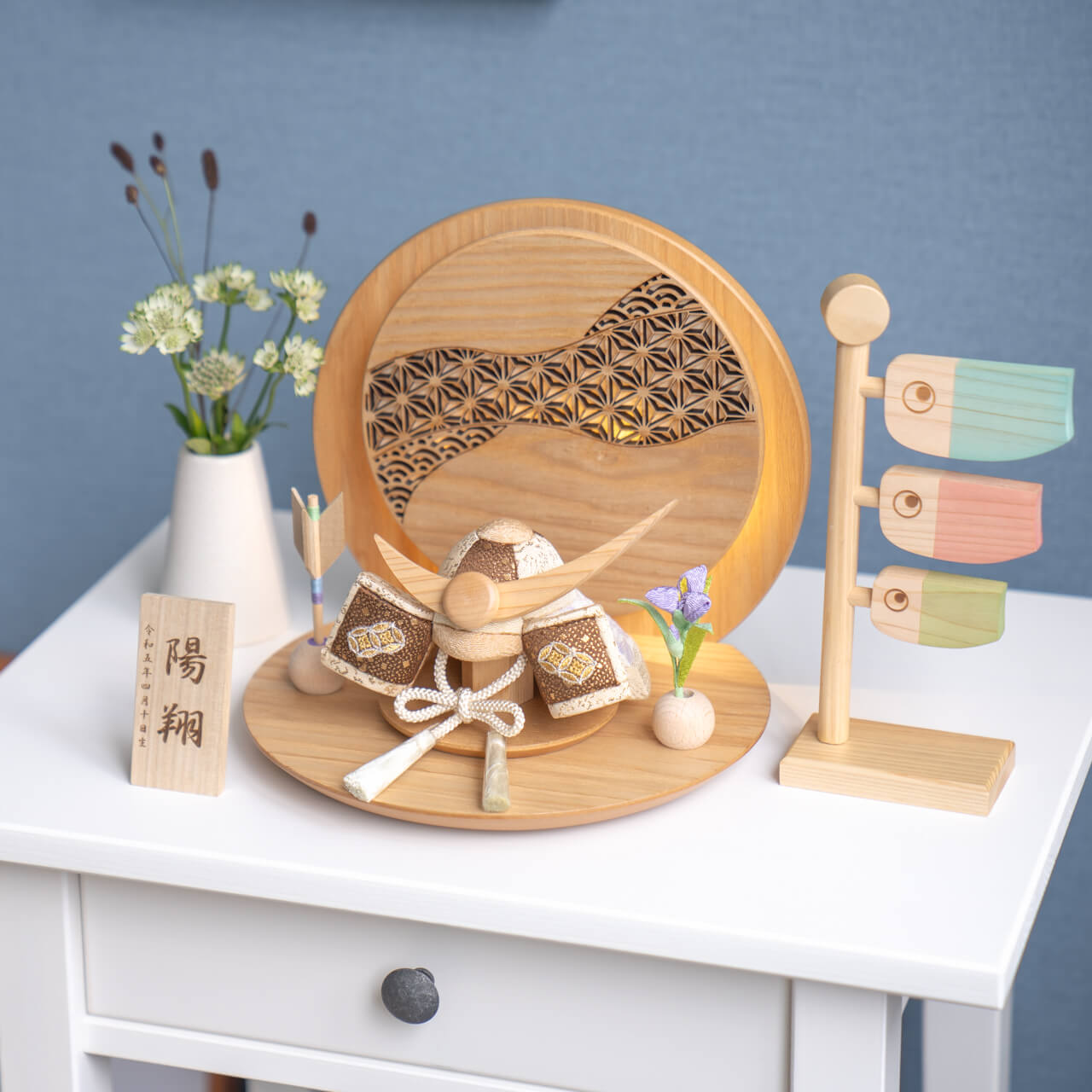 ことの木目込かぶと つき 上杉謙信 灯丸衝立 麻の葉 N