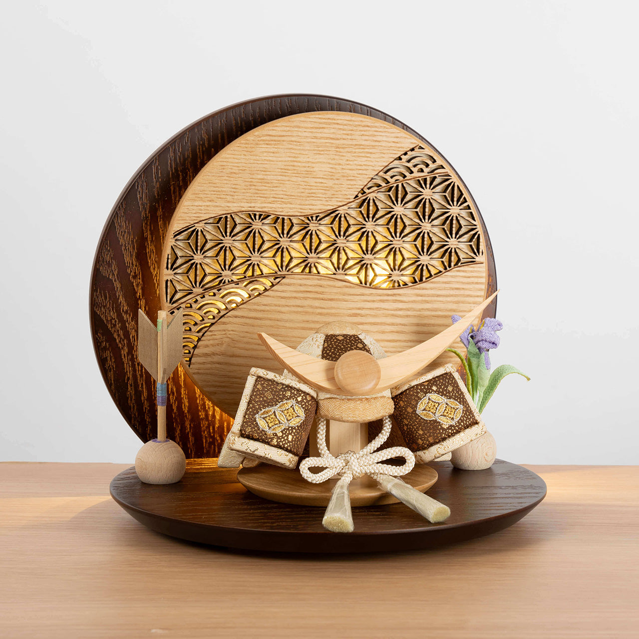 ことの木目込かぶと つき 上杉謙信 灯丸衝立 麻の葉 B