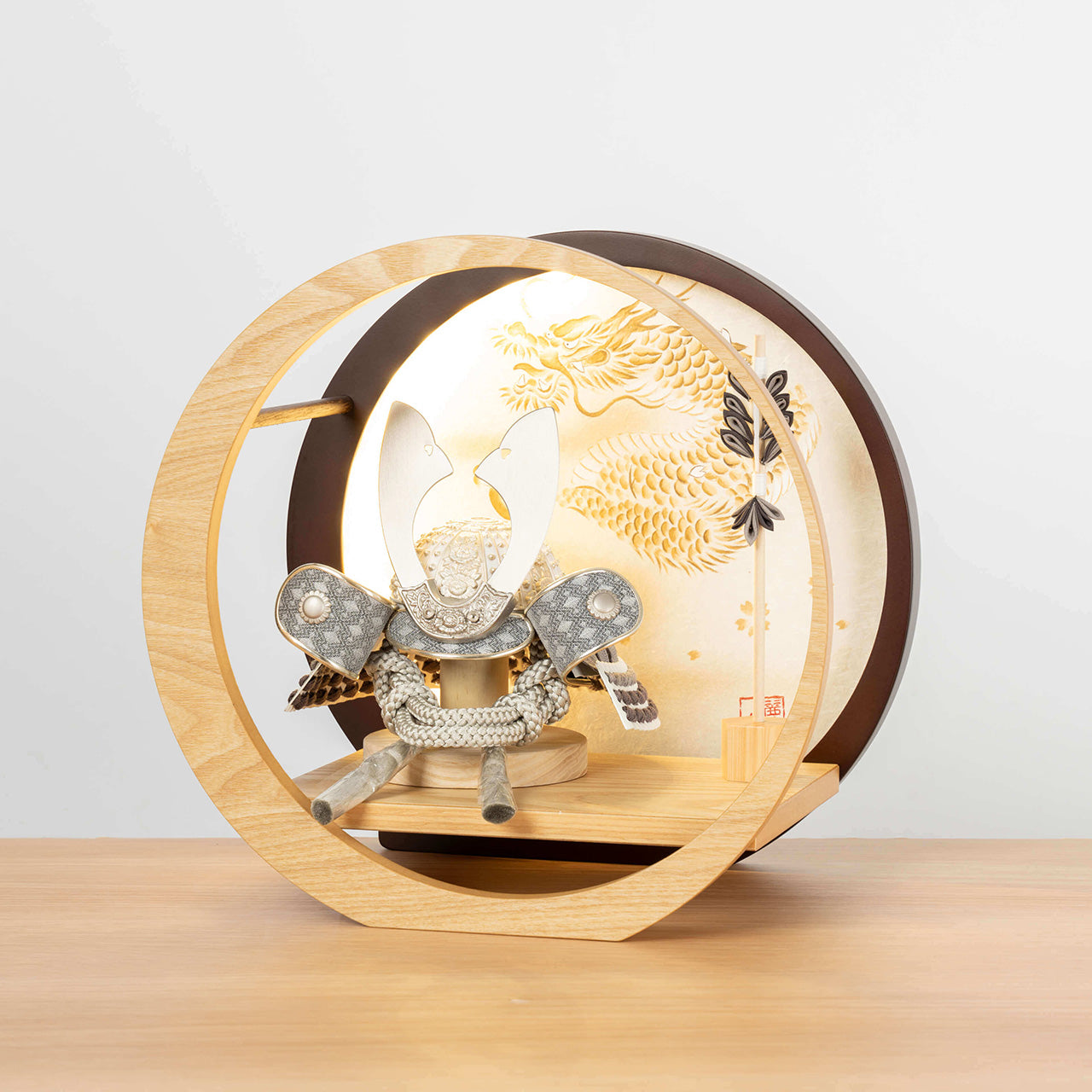 ことのおぼこ兜 せい 灯月型飾台 手描龍