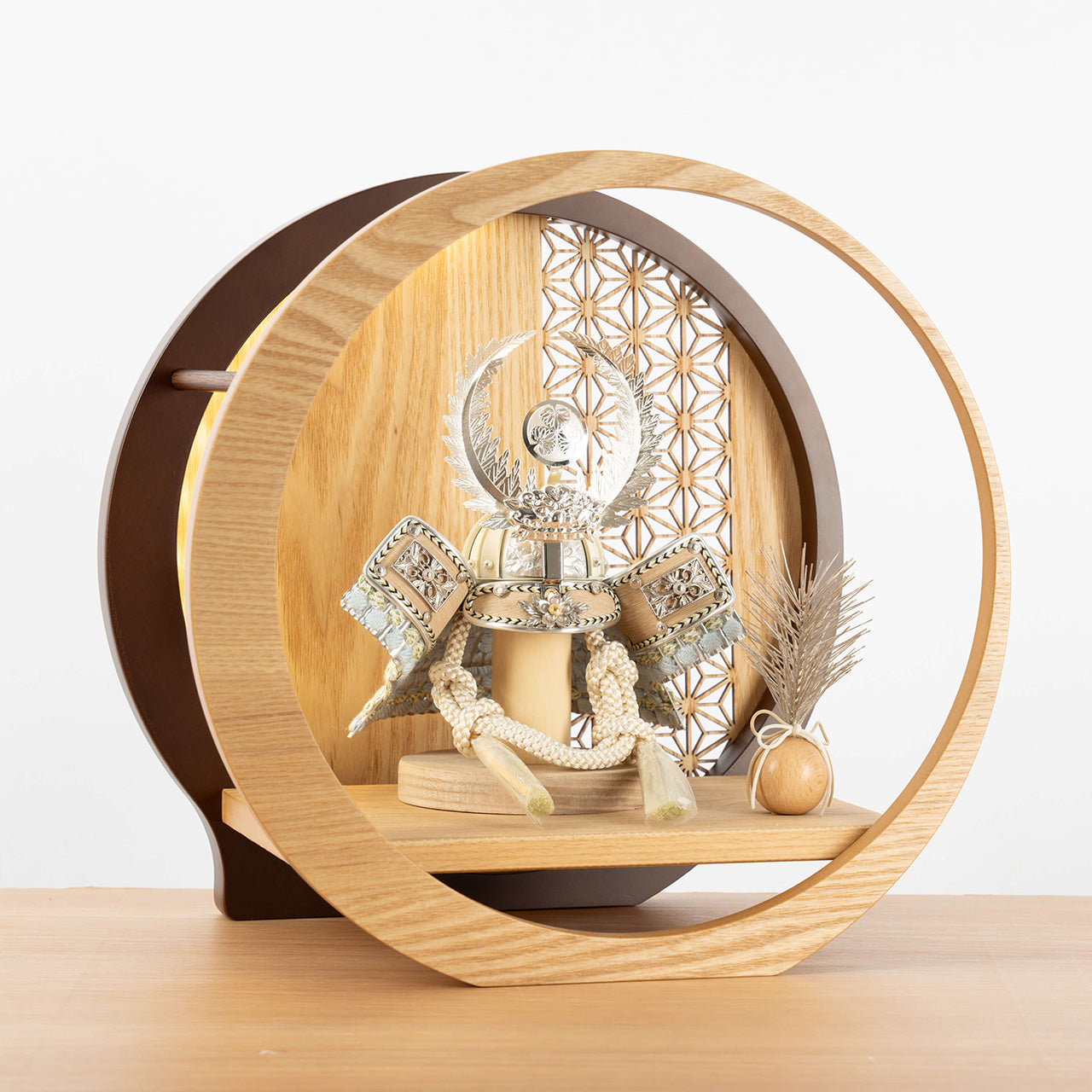 ことのオリジナル兜 徳川家康 灯月型飾台 麻の葉