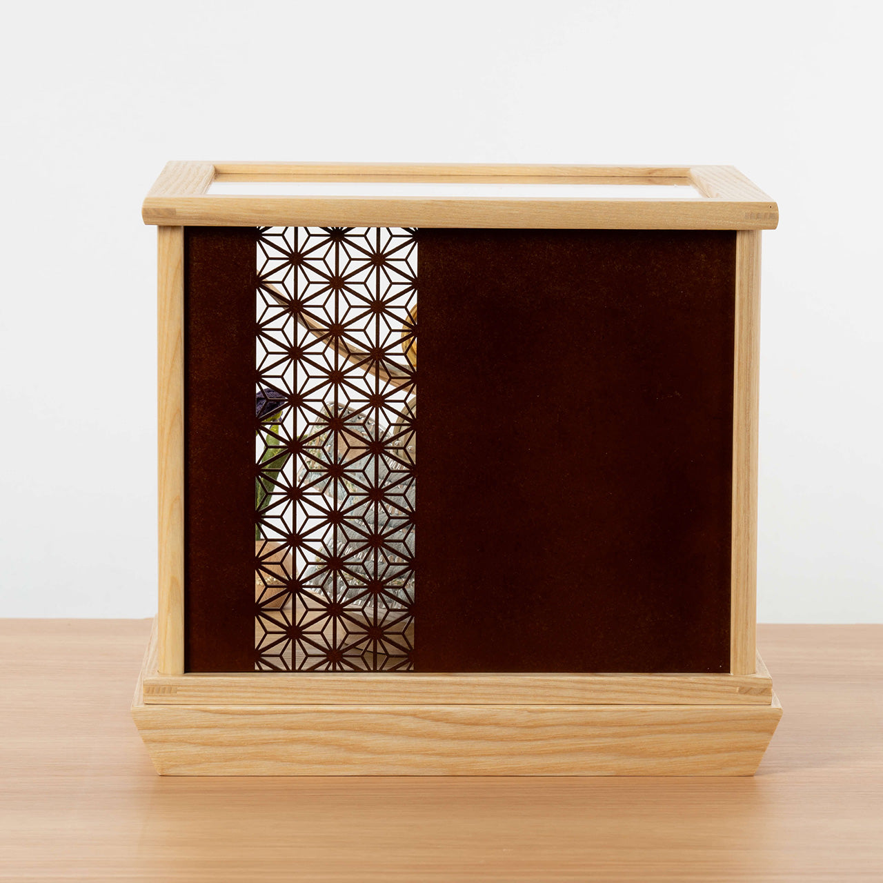 ことのオリジナル兜 上杉謙信 麻の葉 Nケース