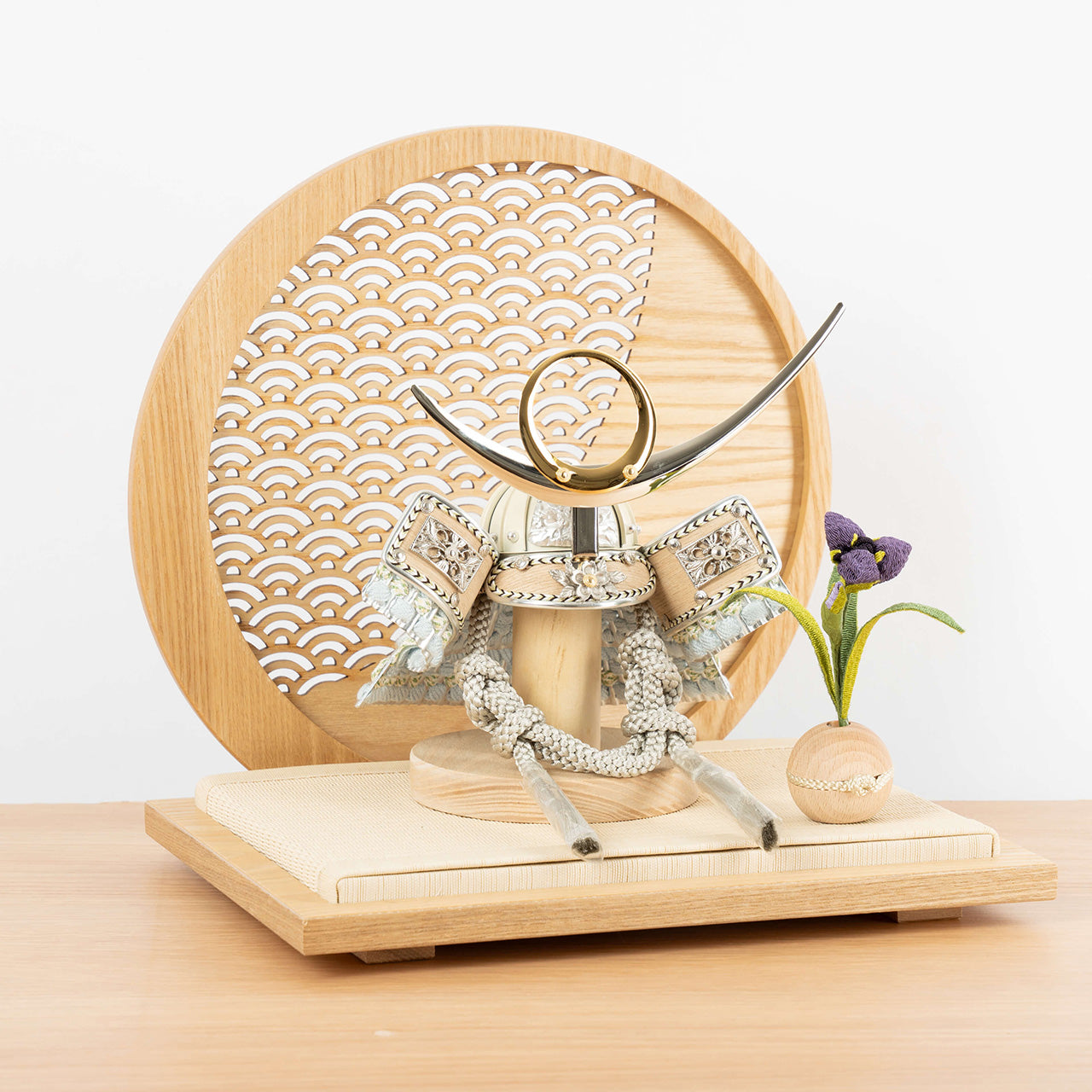 ことのオリジナル兜 上杉謙信 青海波 円形N衝立