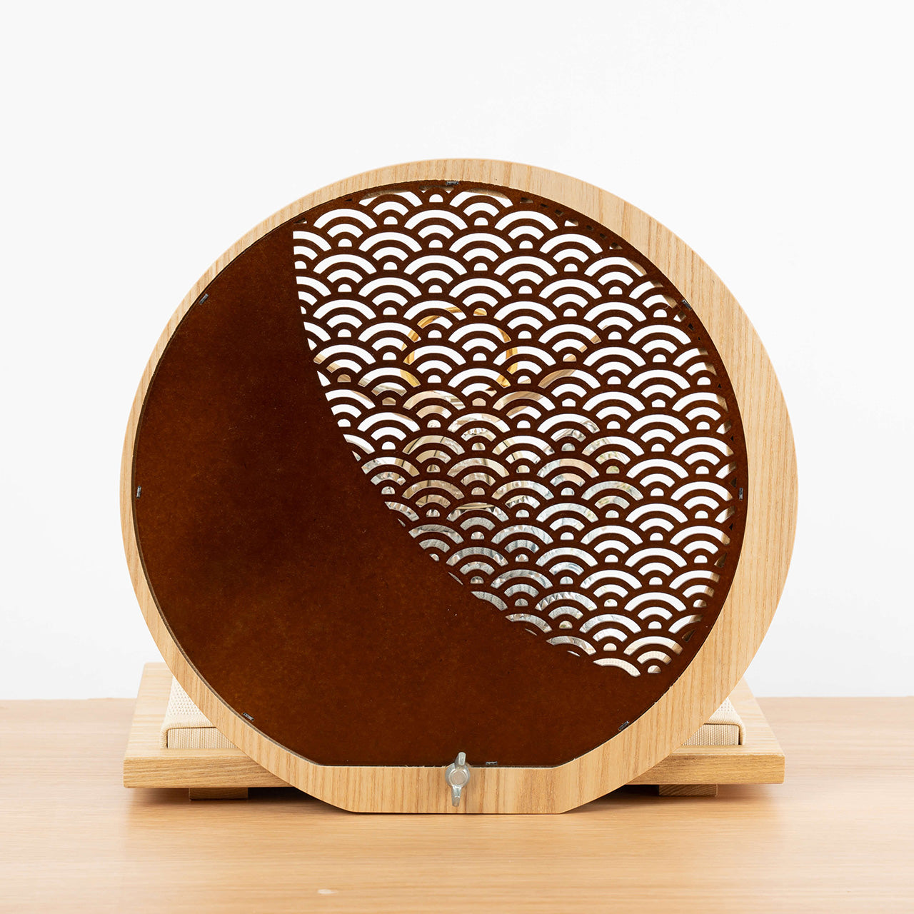 ことのオリジナル兜 上杉謙信 青海波 円形N衝立