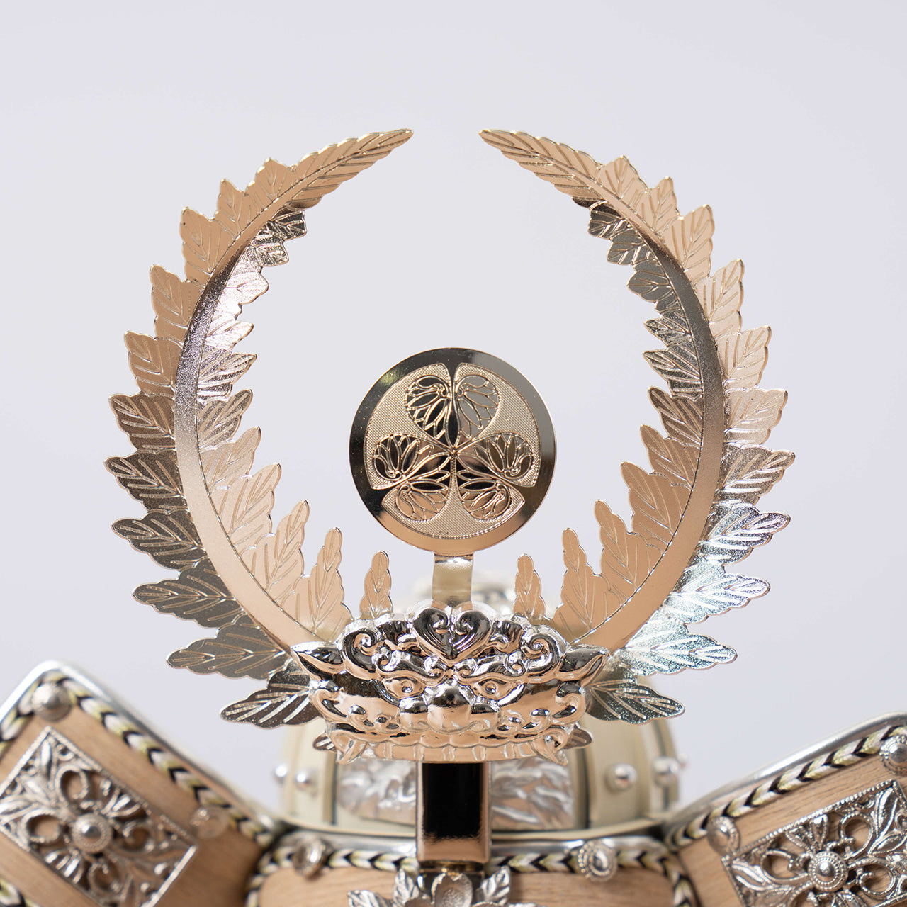 ことのオリジナル兜 徳川家康 青海波 円形N衝立