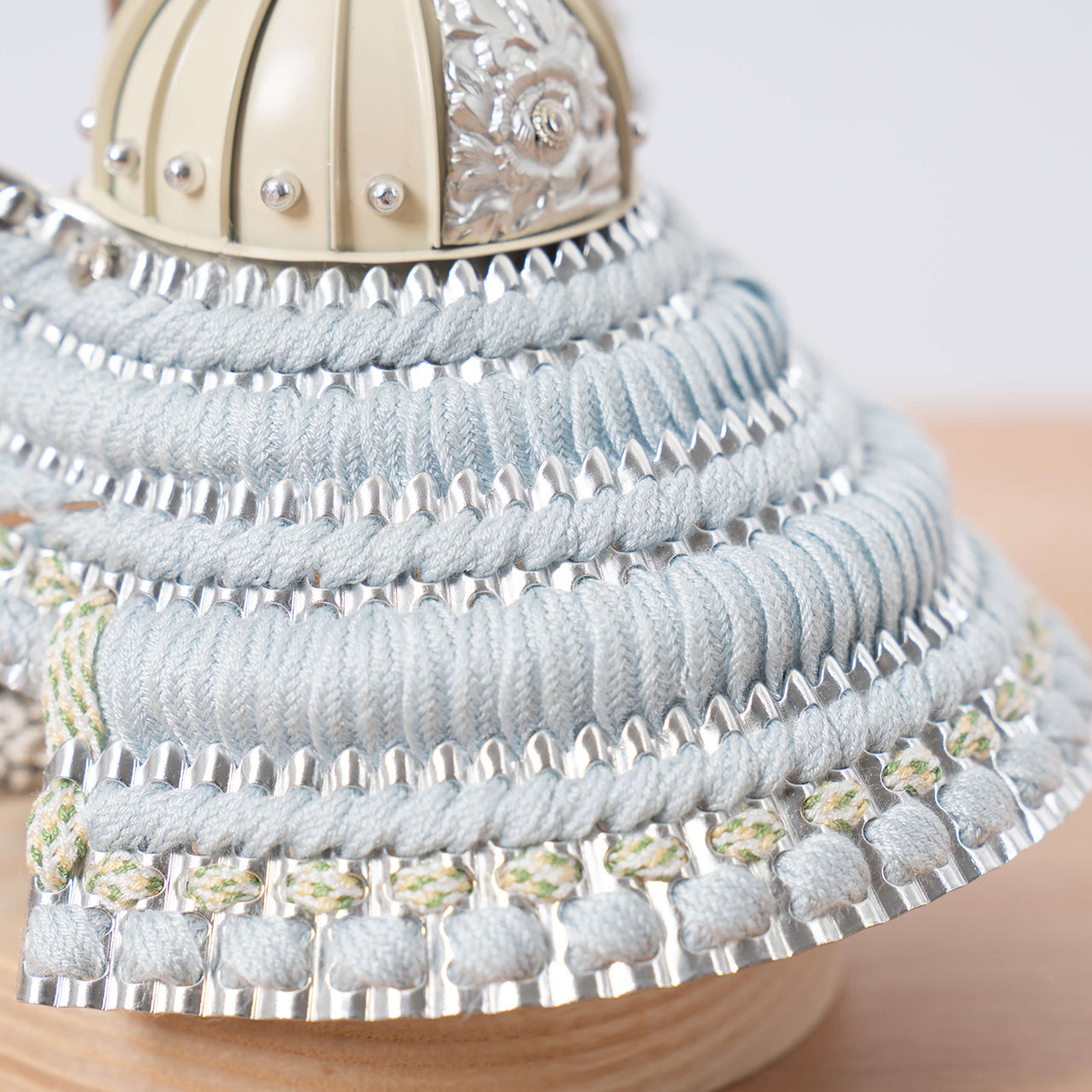 ことのオリジナル兜 上杉謙信 青海波 円形N衝立