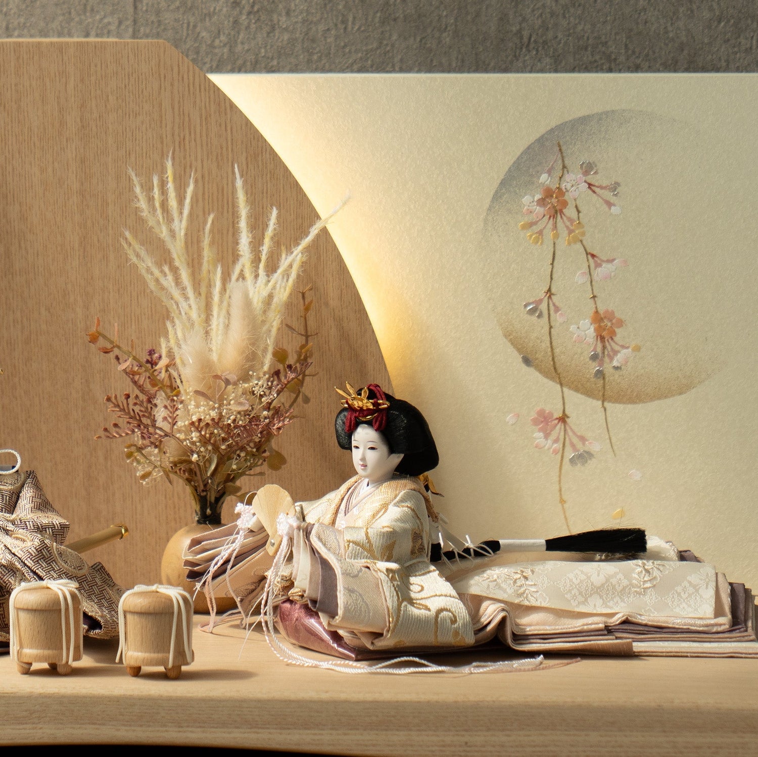 雛人形の「道具」完全ガイド｜雪洞・屏風・貝桶・桜橘…飾りの意味と役割を解説