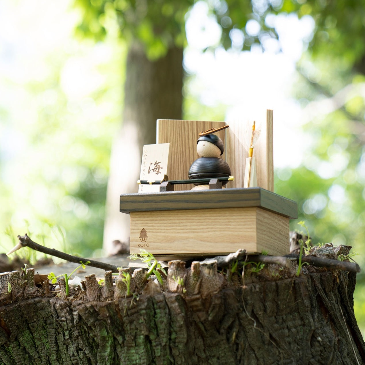 こだわりの国産木材と節句人形との相性