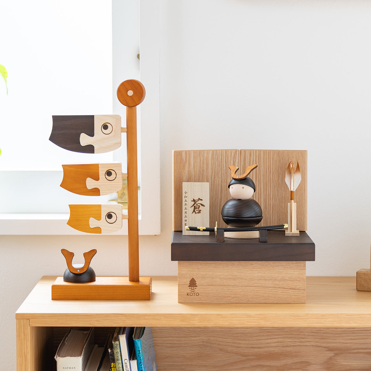 ことの木製鎧　大鍬　収納（鯉のぼり付）