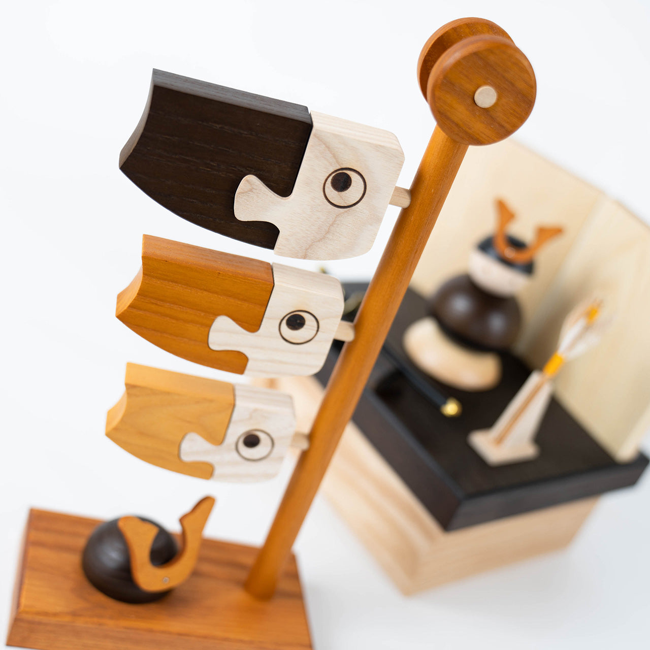 ことの木製鎧　大鍬　収納（鯉のぼり付）