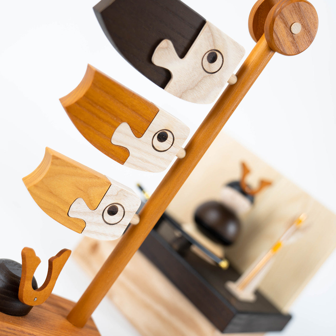 ことの木製鎧　大鍬　収納（鯉のぼり付）