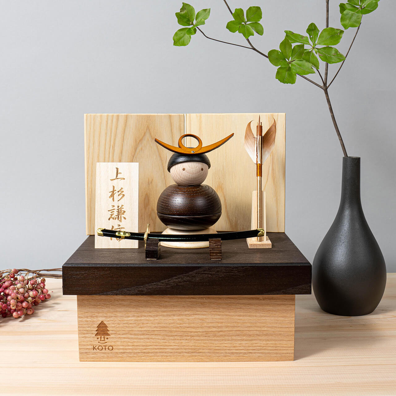 ことの木製鎧　上杉謙信　収納