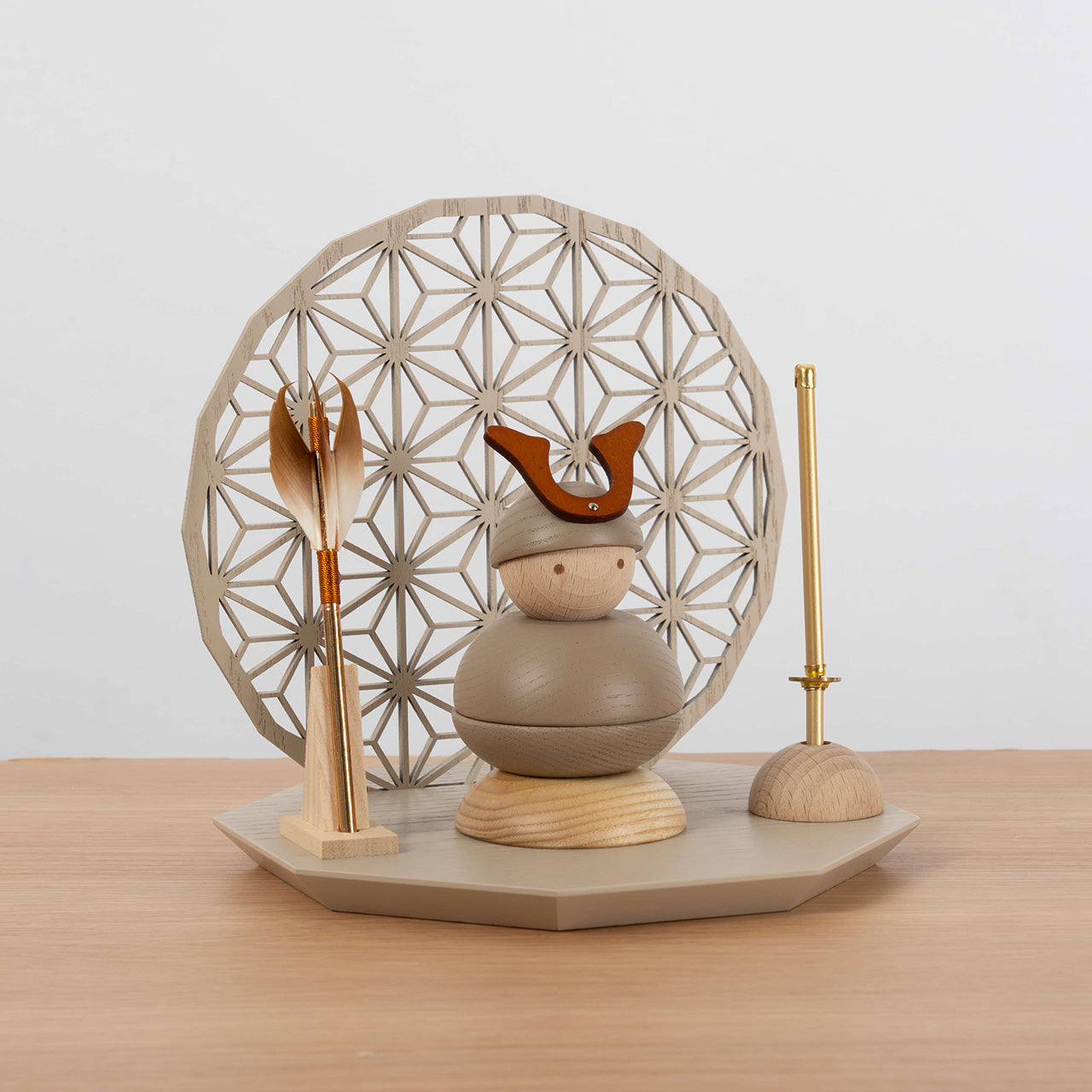 ことの木製鎧　大鍬　衝立モカM　麻の葉