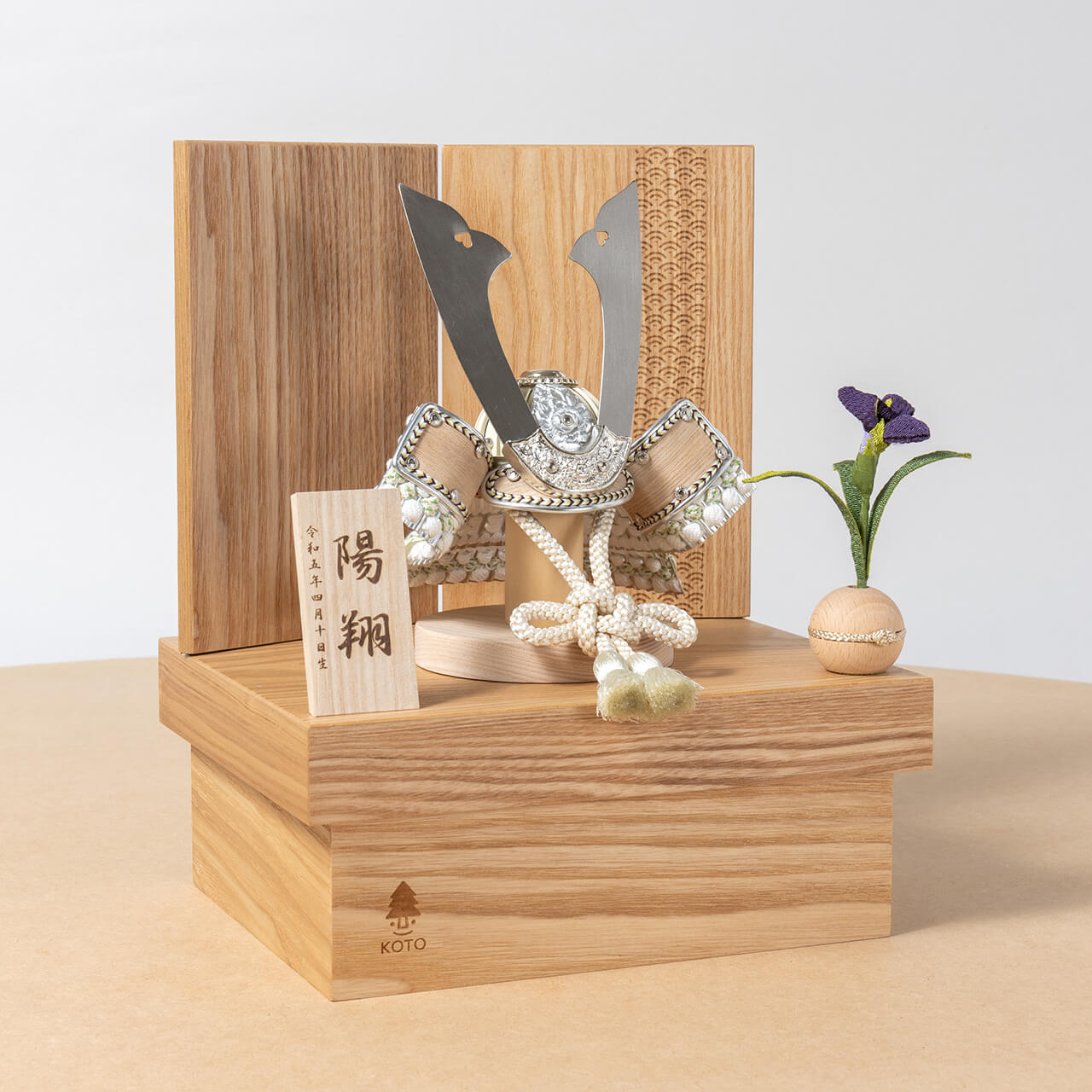 ことのオリジナル兜　ゆき　青海波　NN収納