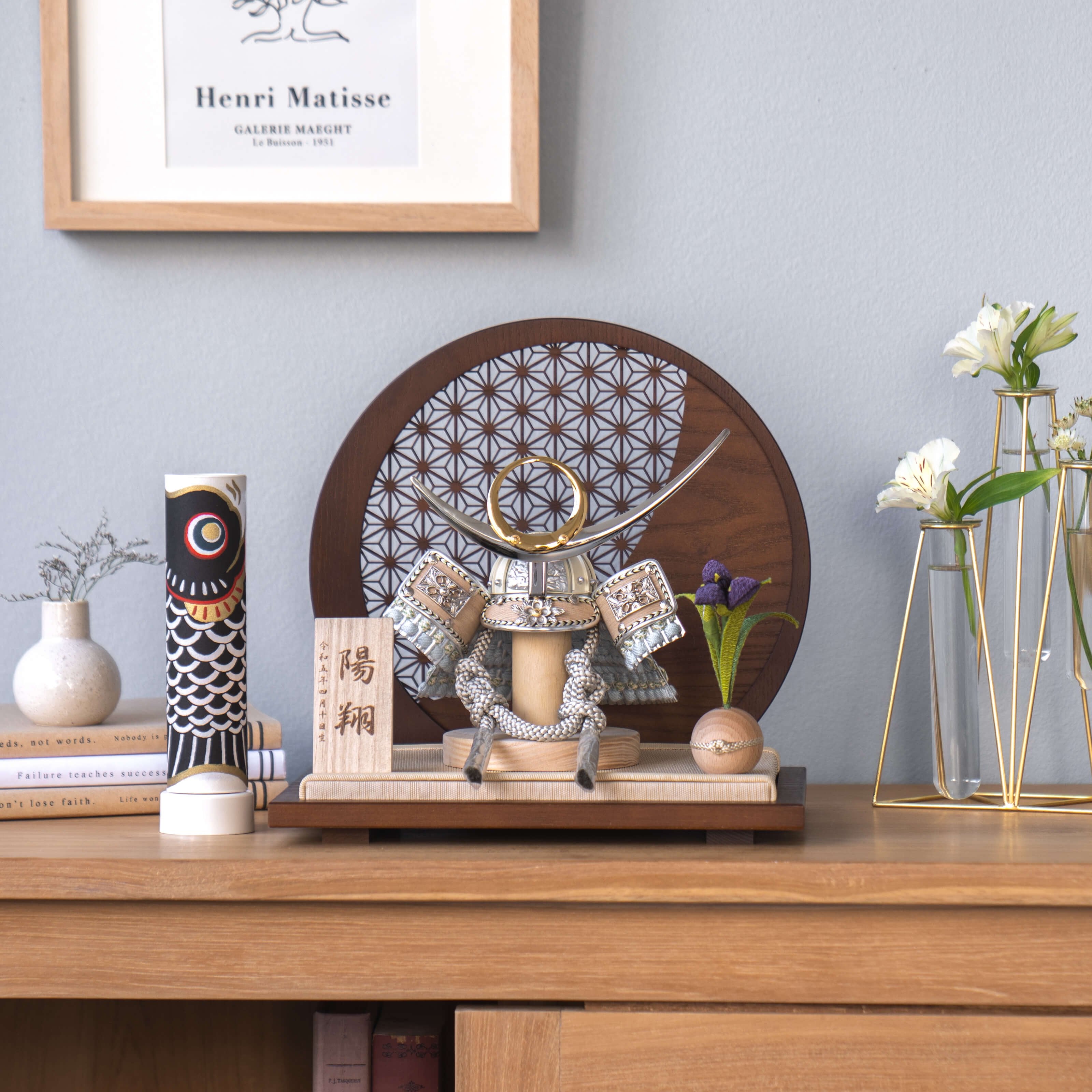 ことのオリジナル兜　上杉謙信　麻の葉　円形B衝立