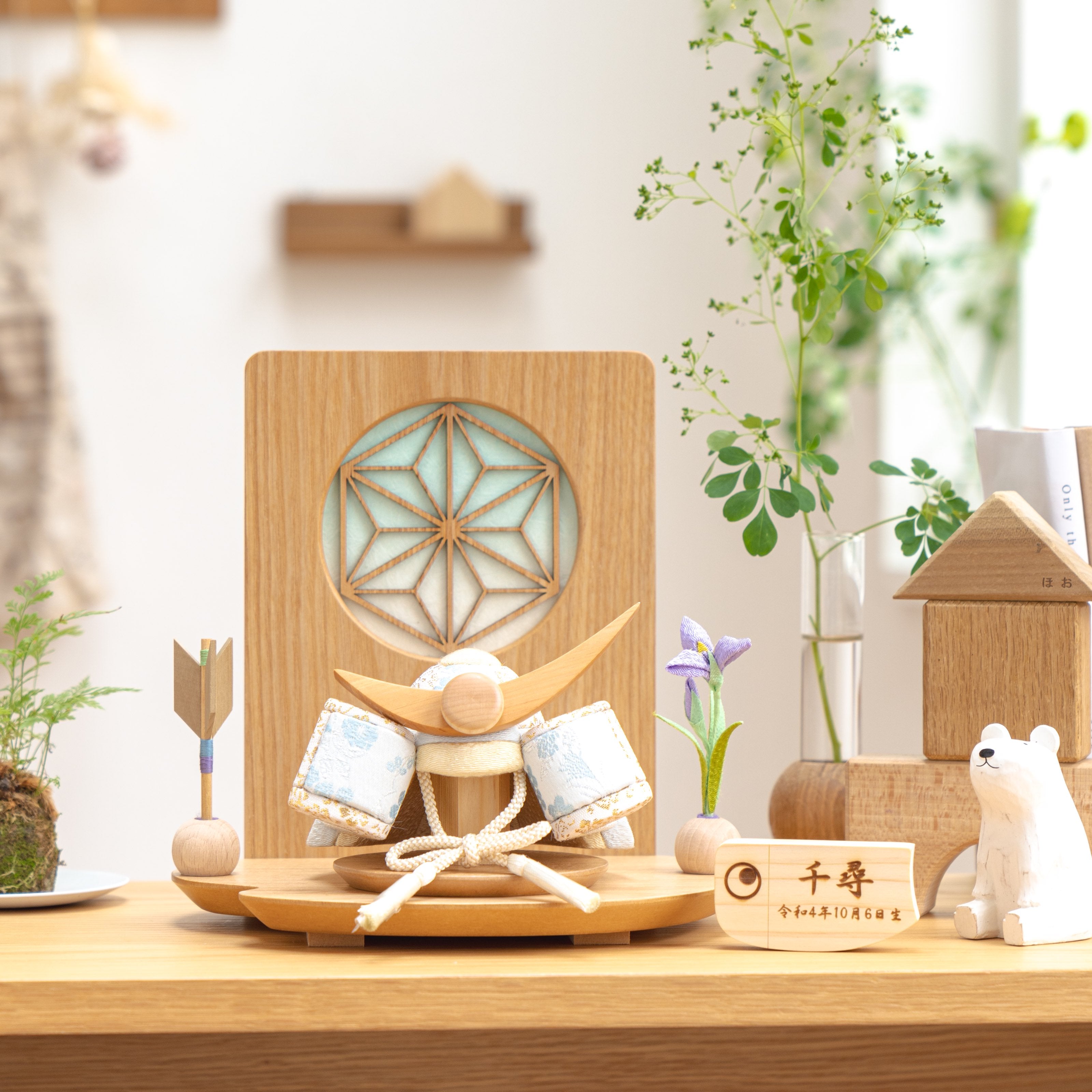 ことの木目込かぶと　そら　上杉謙信　木目衝立　麻の葉
