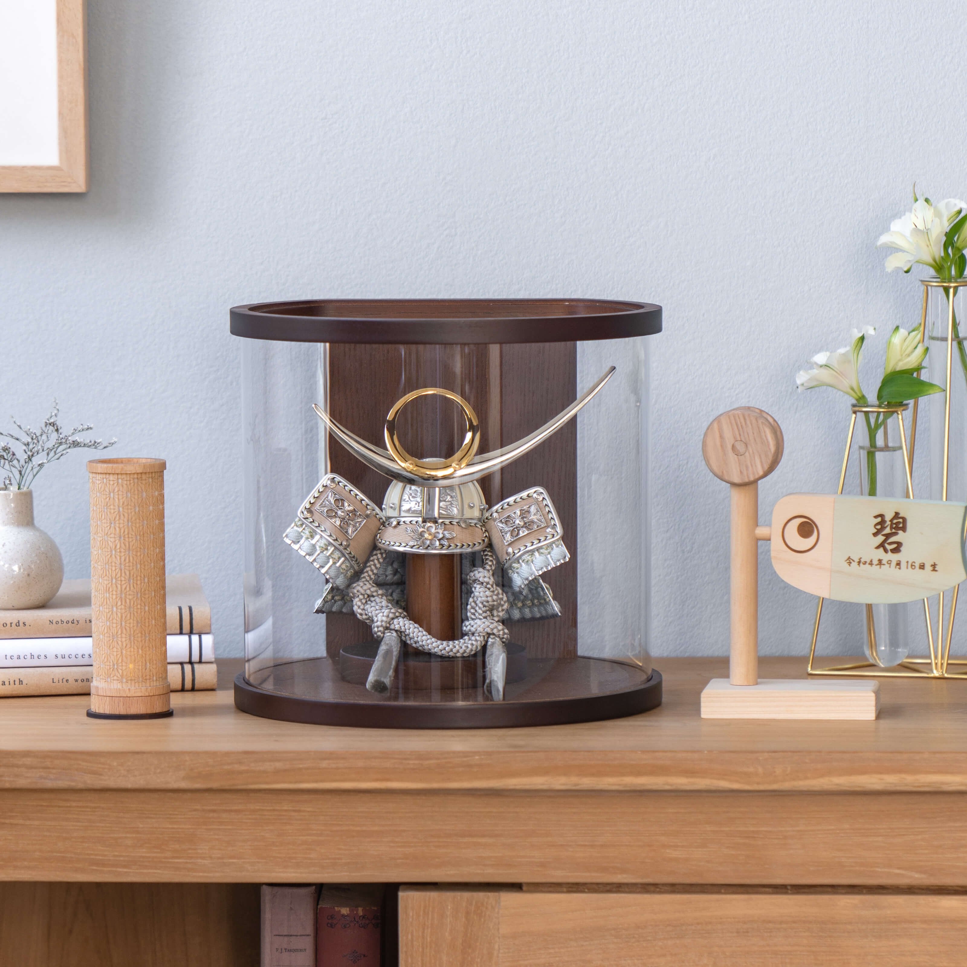 ことのオリジナル兜　上杉　円柱ケース　ブラウン