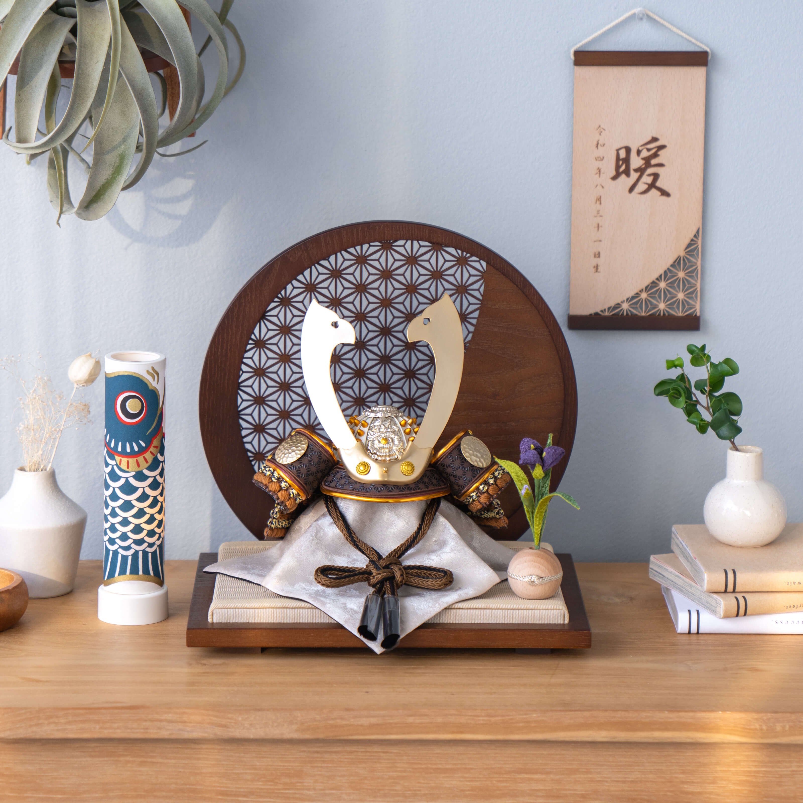 ことの兜　たつき　麻の葉　円形B衝立