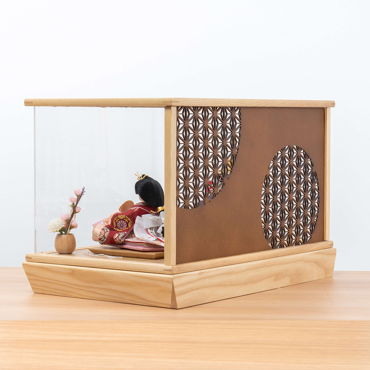 ことのひな人形　あかね　麻の葉　円ケース