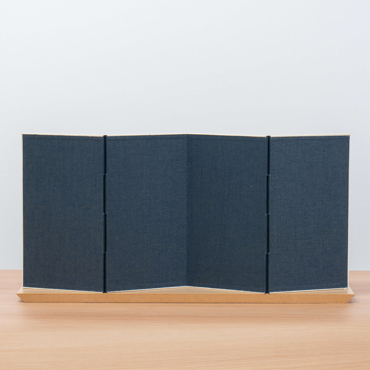 【早割】ことの平安ひな　そら　手描桜平台