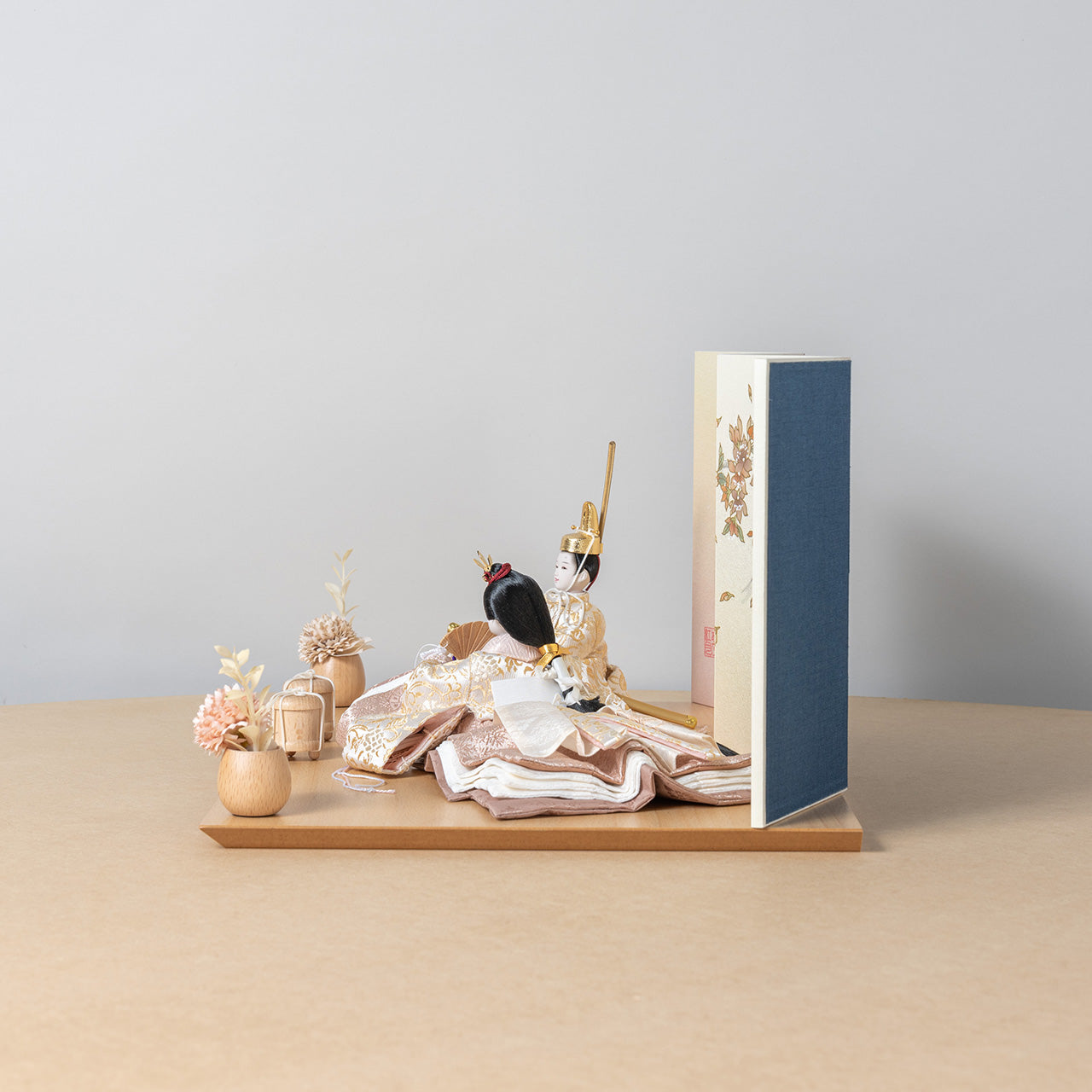 【早割】ことの平安ひな　つき　手描桜　平台