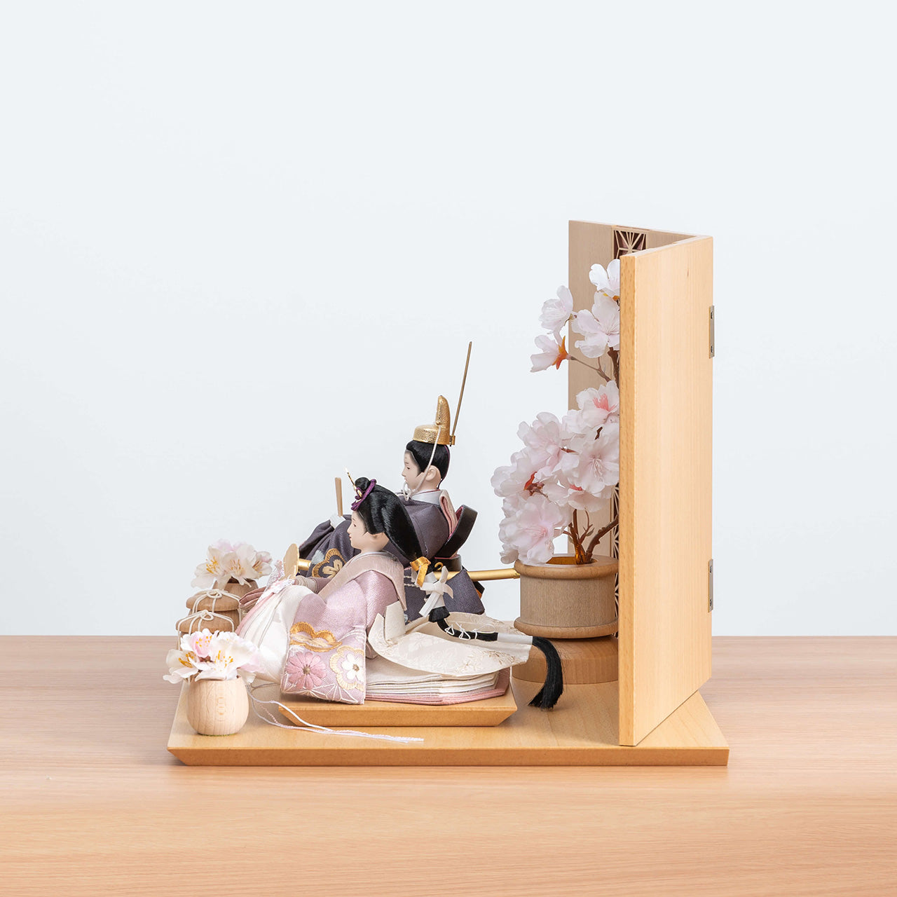 ことのひな人形　ひかり　麻の葉平台　灯桜付