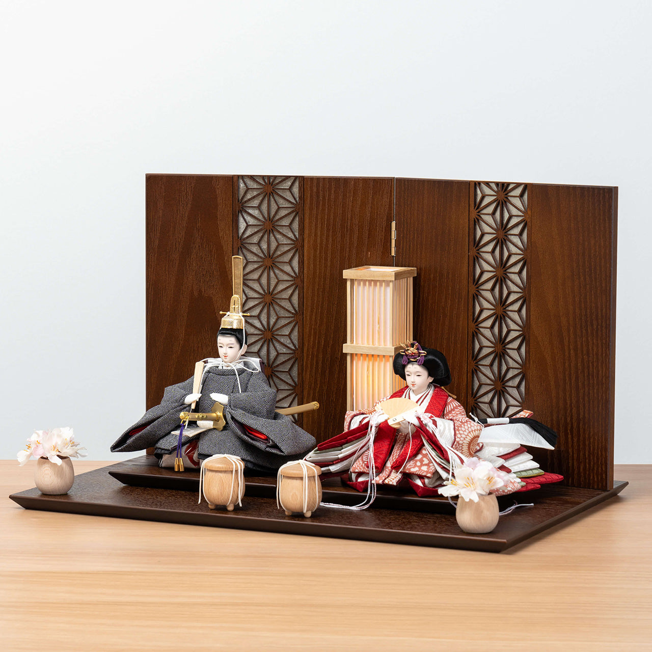 ことのひな人形　ろまん　麻の葉B平台　銀　駿河行燈付