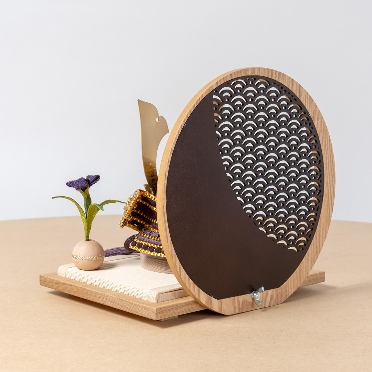 KOTO×悠雅コラボ兜　金大鍬　青海波　円形N衝立