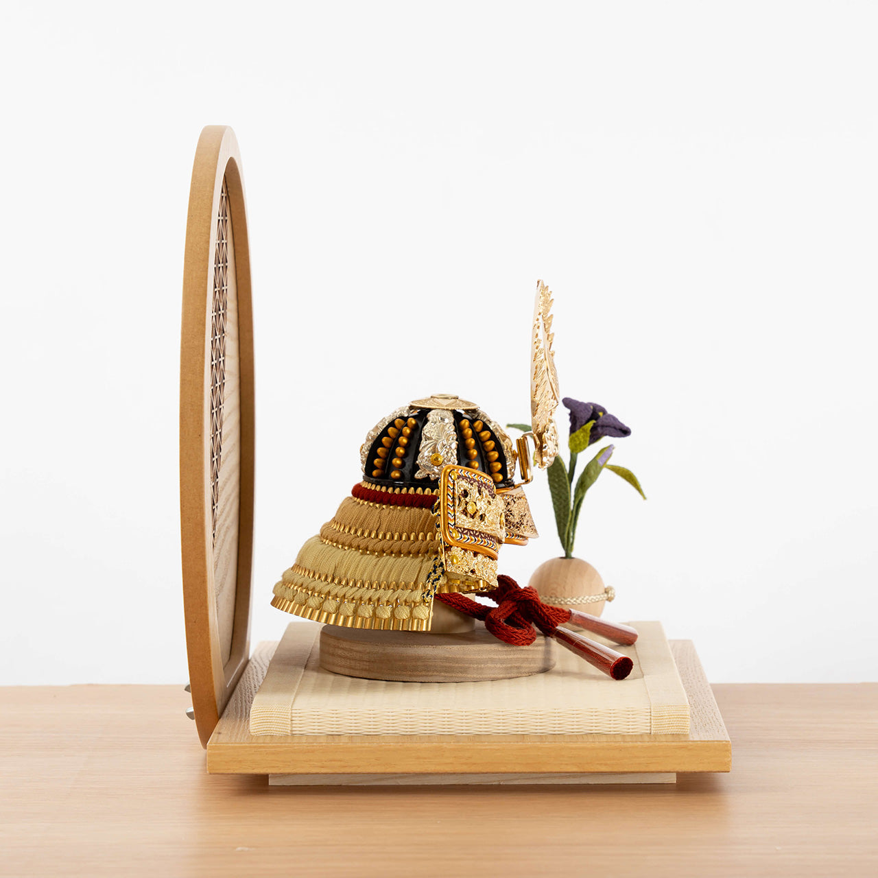 KOTO×悠雅コラボ兜　徳川家康　麻の葉　円形N衝立