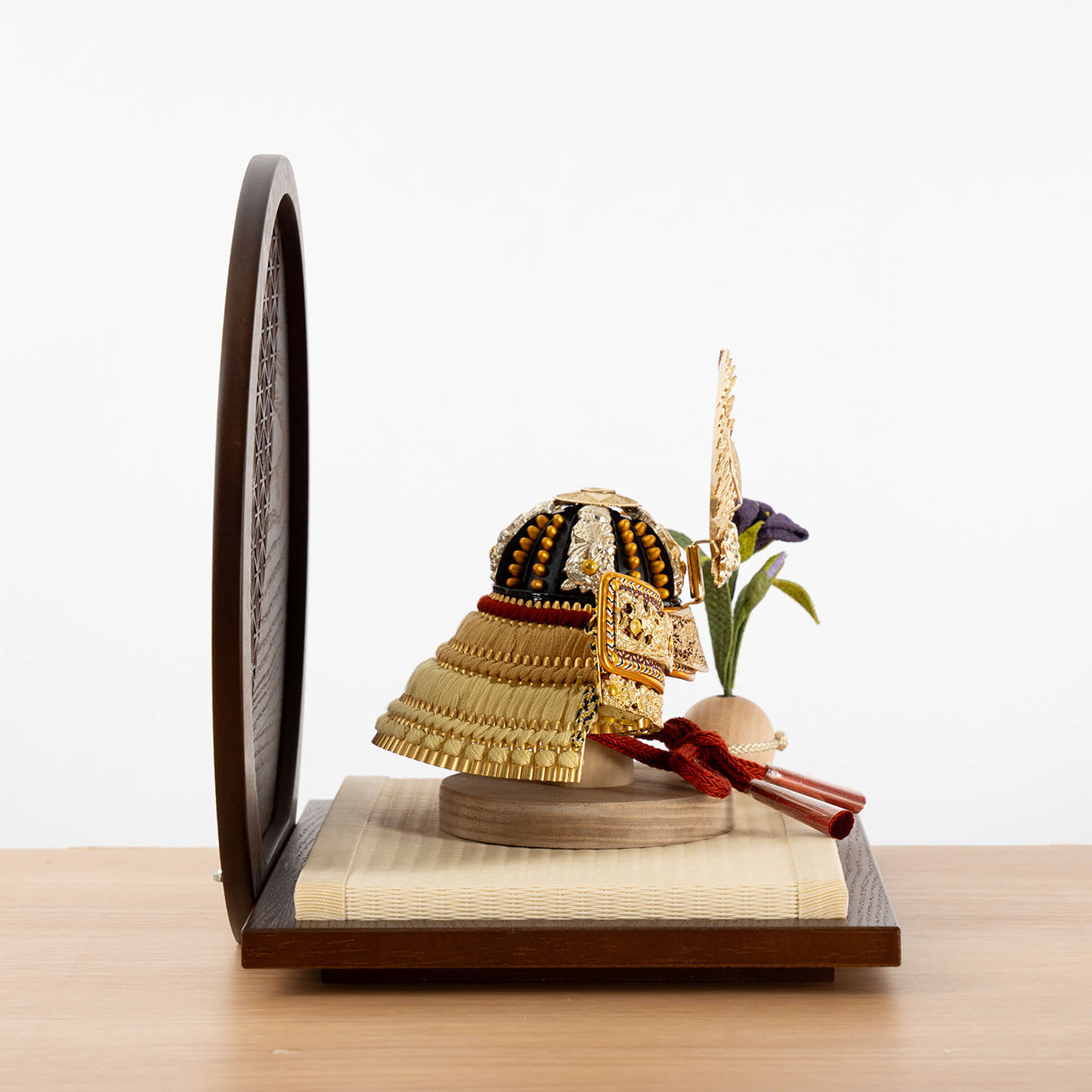 KOTO×悠雅コラボ兜　徳川家康　麻の葉　円形B衝立