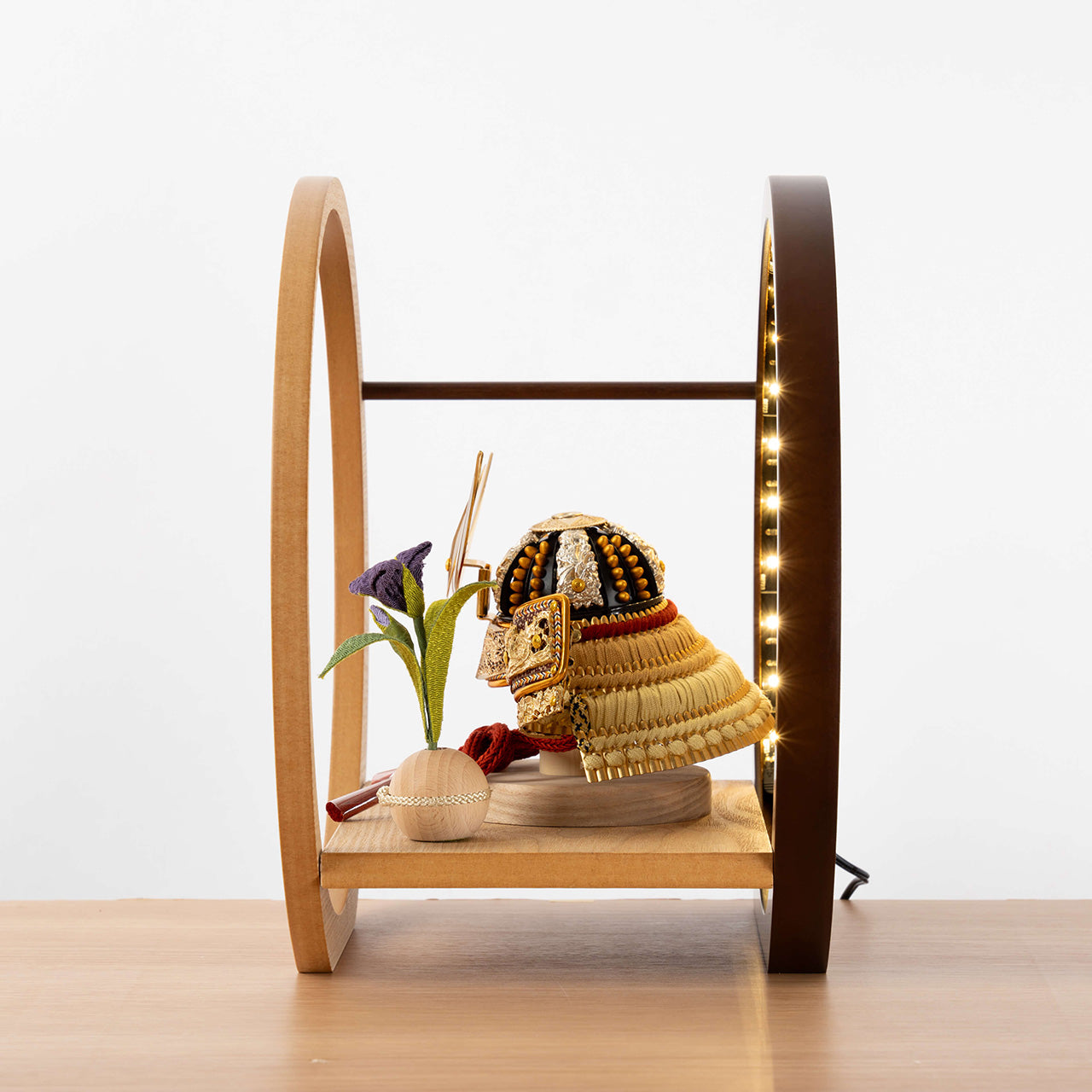 KOTO×悠雅コラボ兜　上杉謙信　灯月型飾台　麻の葉