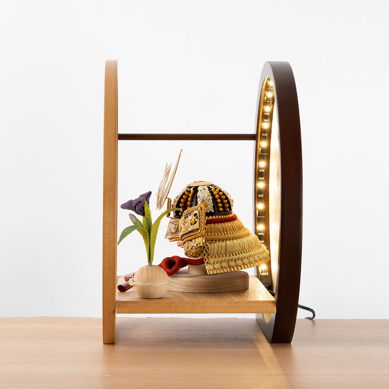 KOTO×悠雅コラボ兜　上杉謙信　灯月型飾台　手描龍