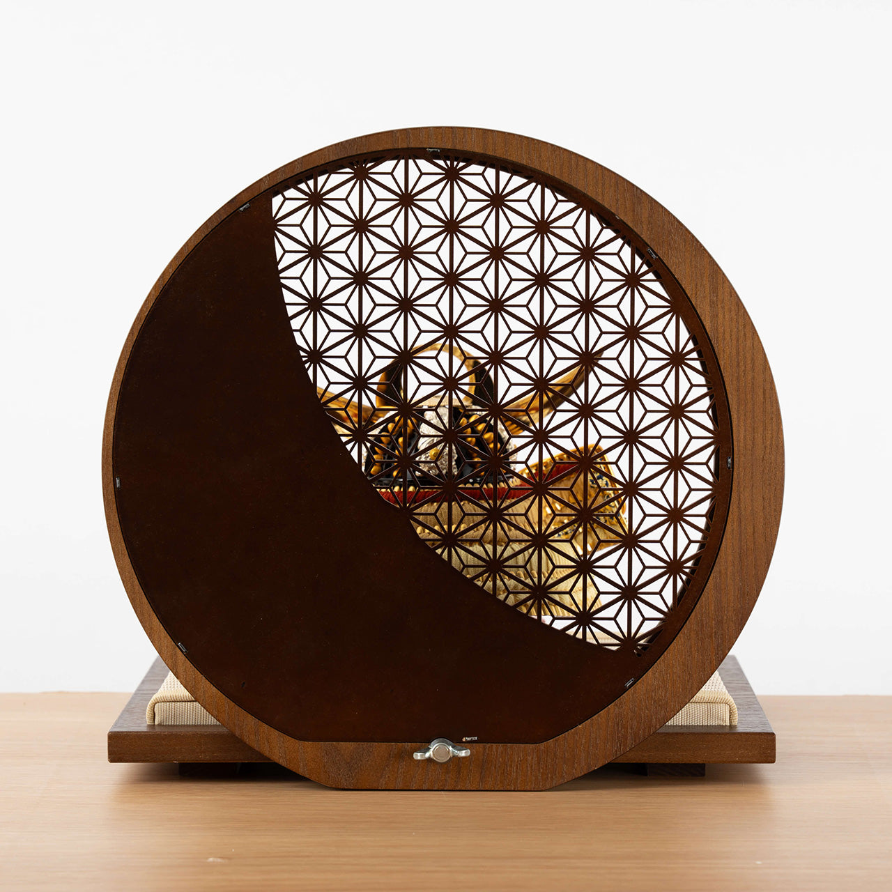 KOTO×悠雅コラボ兜　上杉謙信　麻の葉　円形B衝立