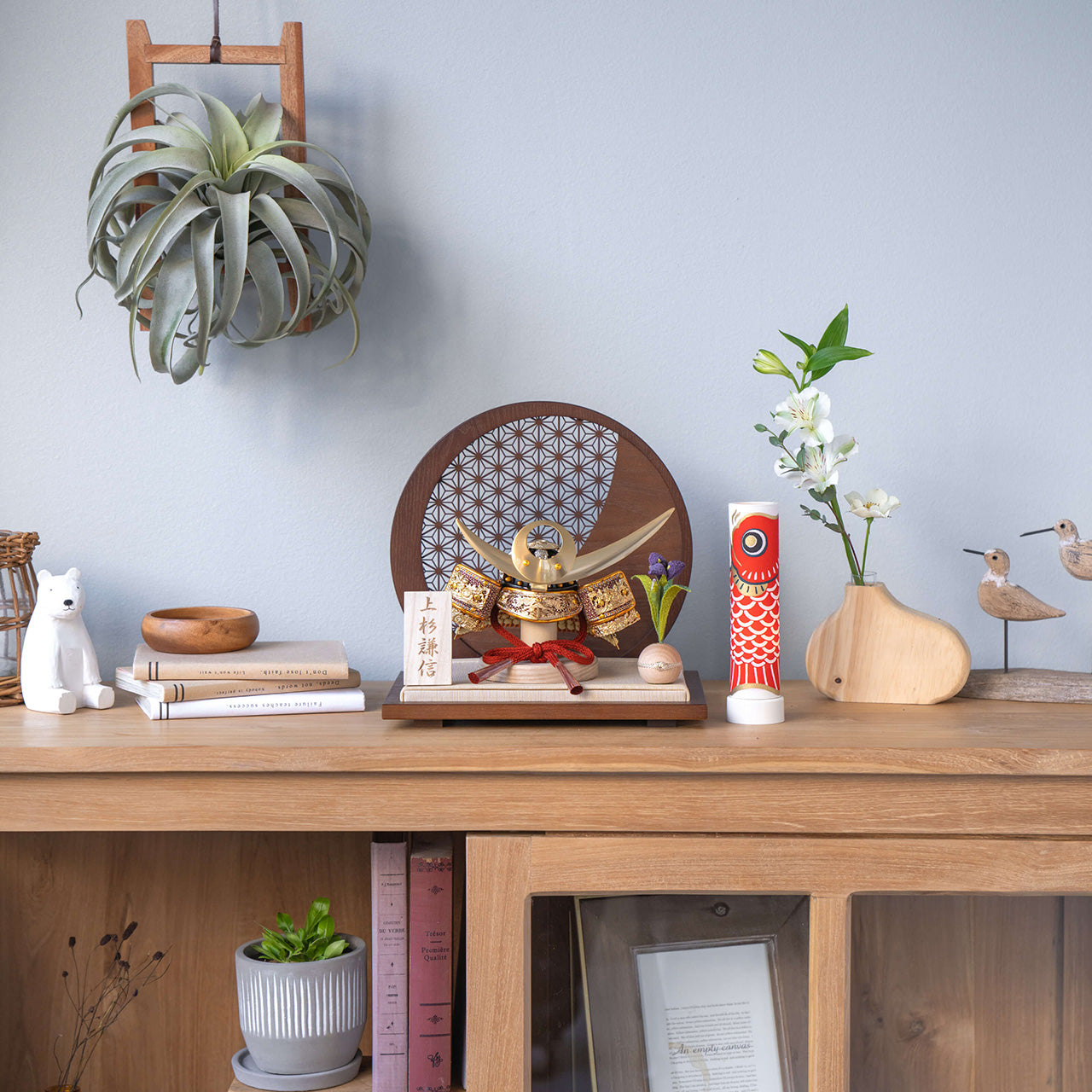 KOTO×悠雅コラボ兜　上杉謙信　麻の葉　円形B衝立