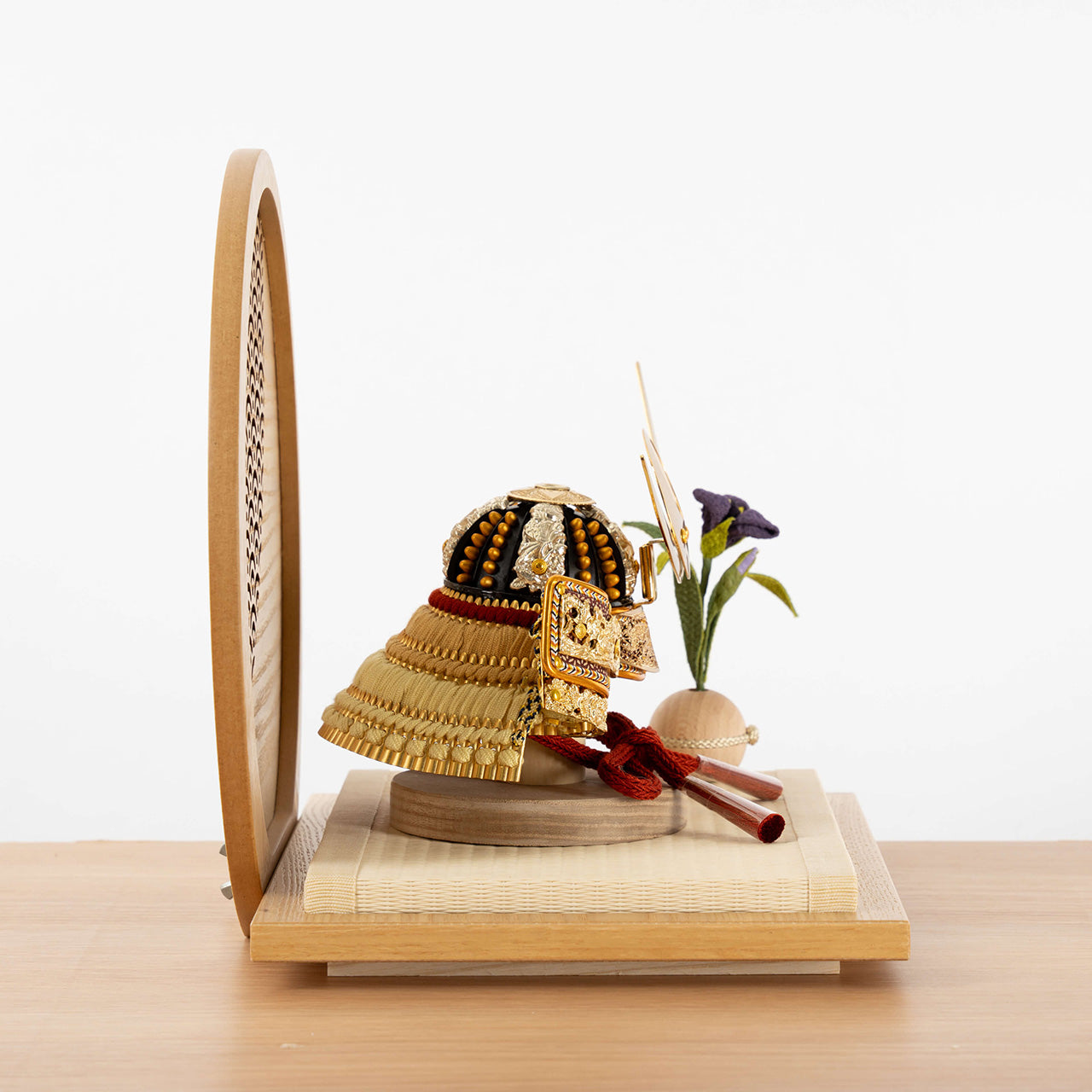 KOTO×悠雅コラボ兜　上杉謙信　青海波　円形N衝立