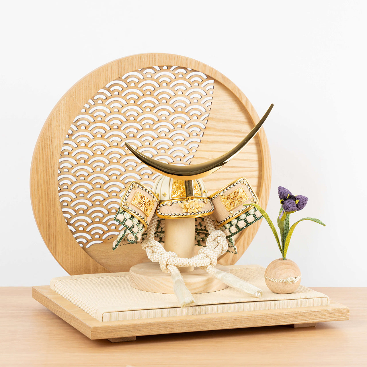 ことのオリジナル兜　伊達政宗　青海波　円形N衝立