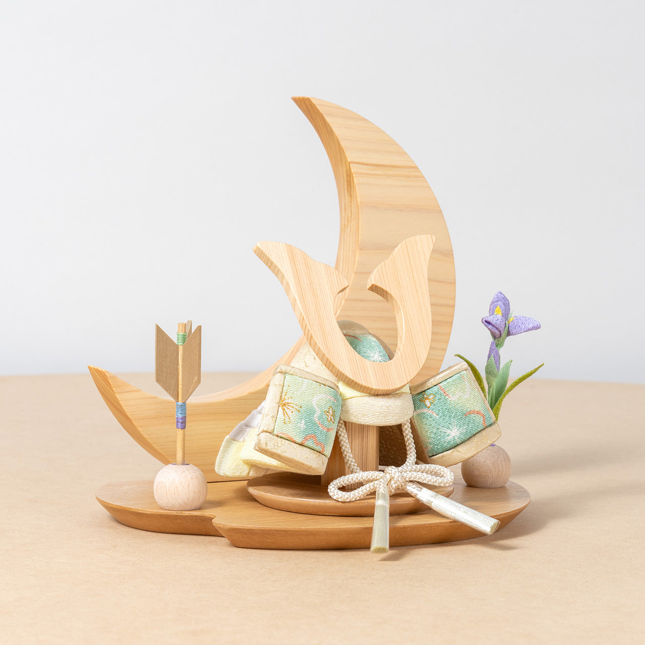 ことの木目込かぶと　だいち　鍬形　桧月