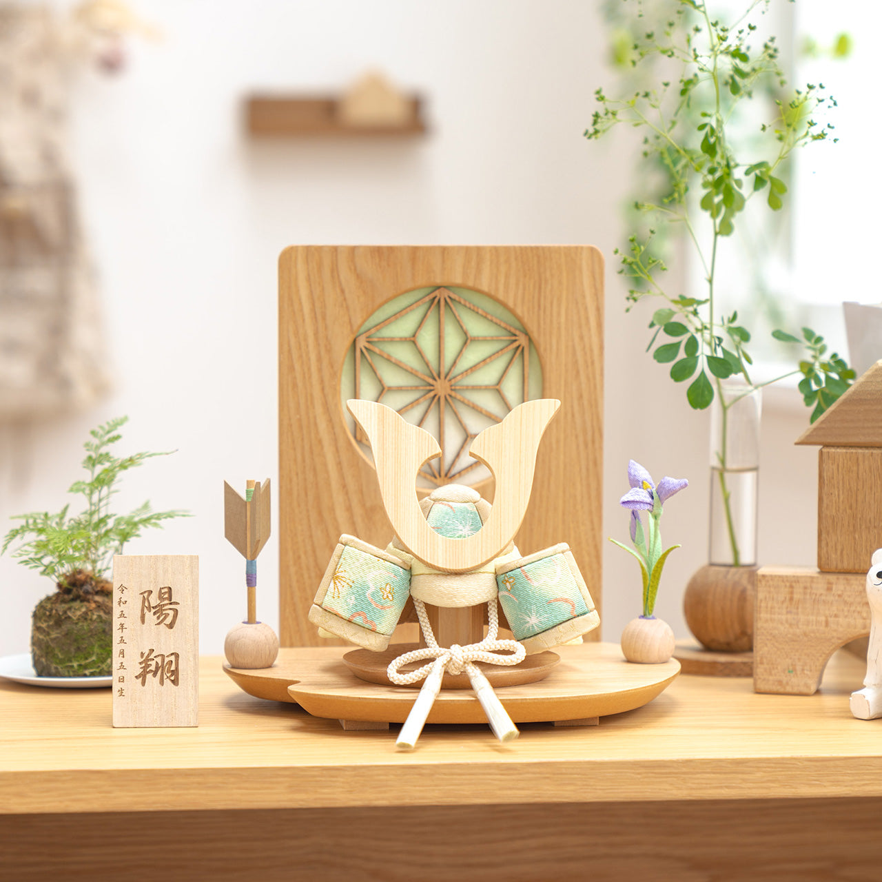 ことの木目込かぶと　だいち　鍬形　木目衝立　麻の葉